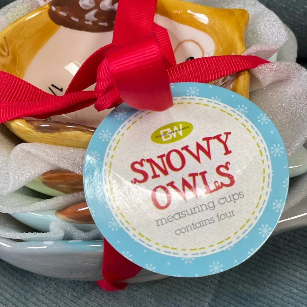 NEW Snowy Owl Measuring Cups Set of 4 by Boston Warehouse